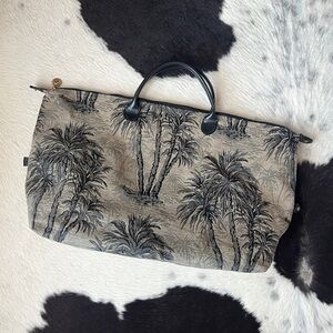 Sunni Weekender Carpet Bag